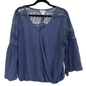 Ariat Women’s Brunchin Half-Sleeve Indigo Blue V Neck Tunic Shirt Size M Lace